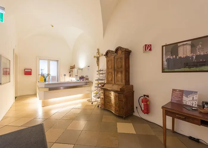 Benediktushaus Im Schottenstift 3* Vienne